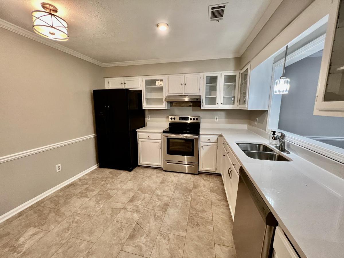 Ecstatic Town Home In Stone Mountain Kültér fotó