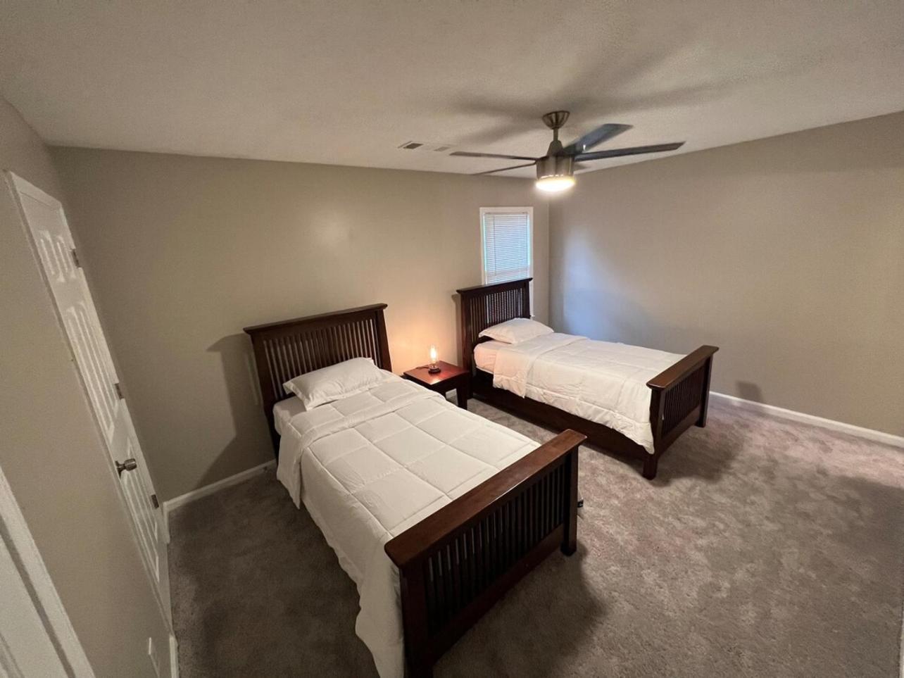 Ecstatic Town Home In Stone Mountain Kültér fotó